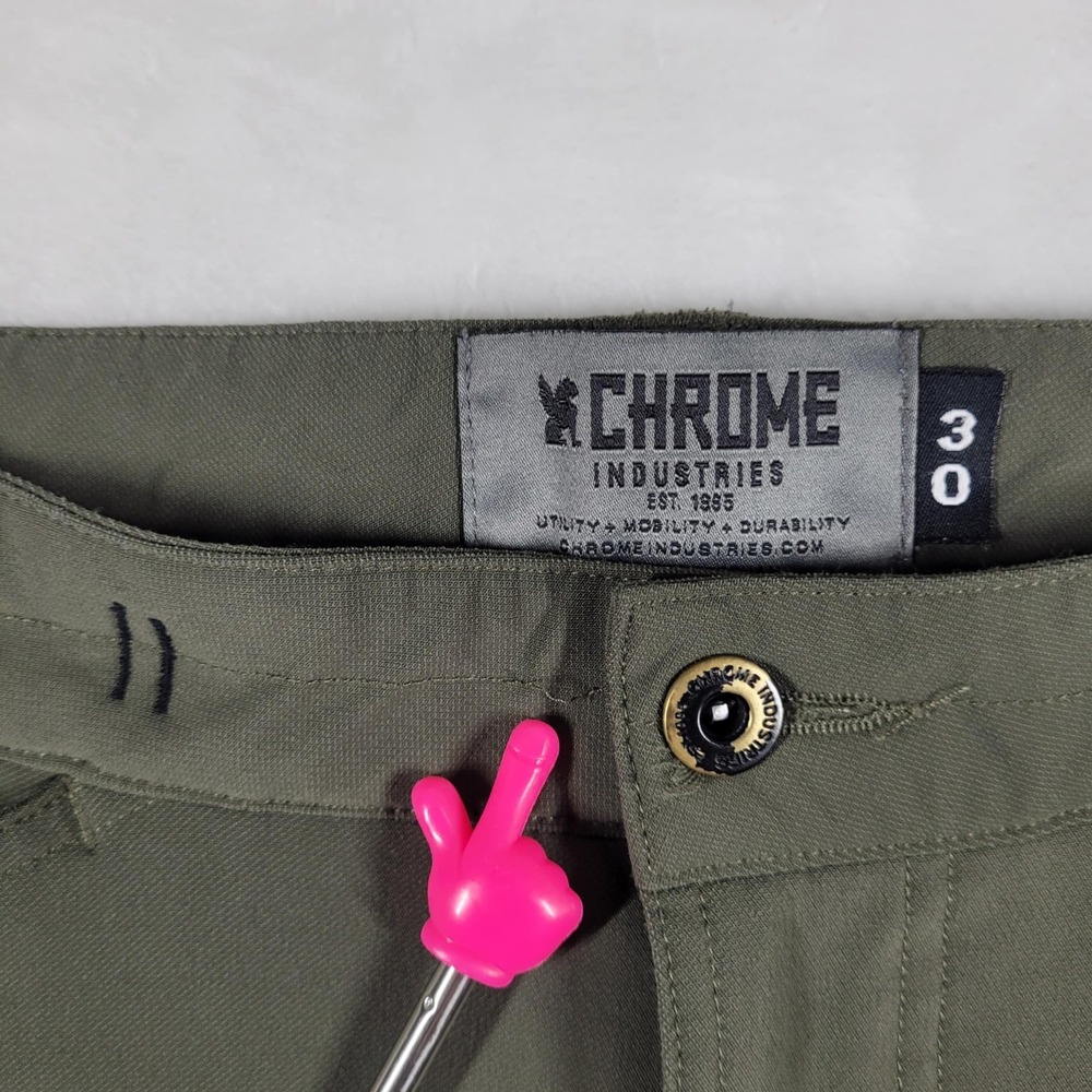 Chrome Industries Shorts Men's 30 Olive Green Cycling Utility Bike Outdoors - Picture 9 of 10